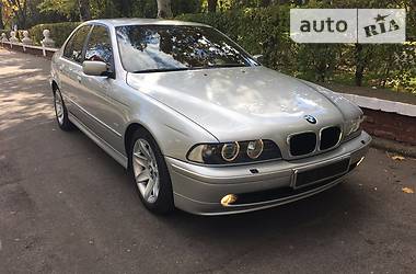 Седан BMW 5 Series 2000 в Новой Каховке