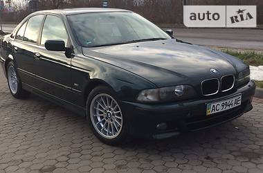 Седан BMW 5 Series 2000 в Луцке