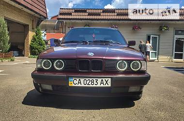 Седан BMW 5 Series 1992 в Киеве