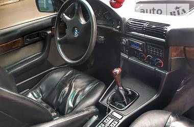 Седан BMW 5 Series 1992 в Киеве