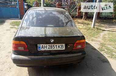 Седан BMW 5 Series 2000 в Казанці