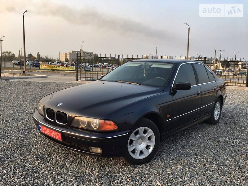 Седан BMW 5 Series 1999 в Энергодаре