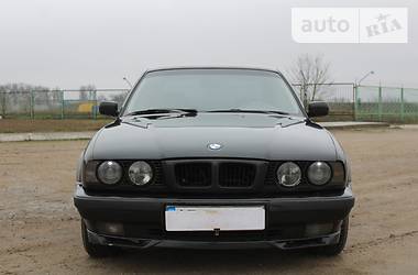 Седан BMW 5 Series 1993 в Днепре