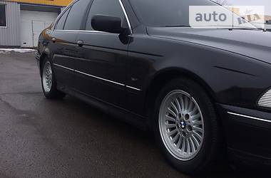 Седан BMW 5 Series 2000 в Харькове