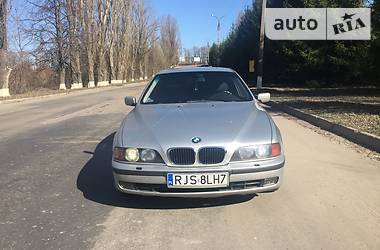 Седан BMW 5 Series 2000 в Умани