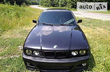Седан BMW 5 Series 1993 в Виннице