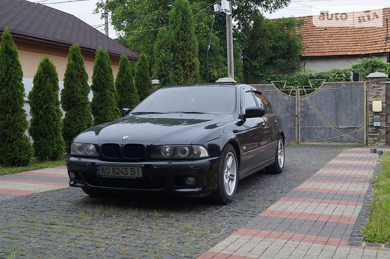 Седан BMW 5 Series 2002 в Тячеві
