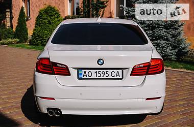 Седан BMW 5 Series 2012 в Мукачево