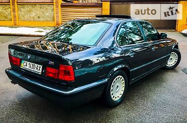 Седан BMW 5 Series 1988 в Чернігові