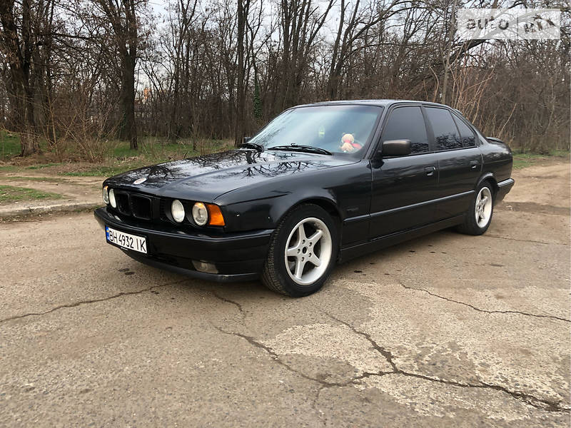 Седан BMW 5 Series 1990 в 