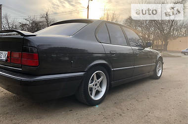 Седан BMW 5 Series 1990 в 