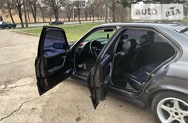 Седан BMW 5 Series 1990 в 