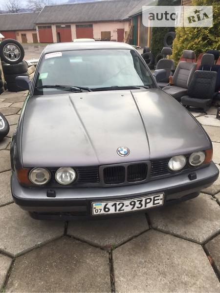 Седан BMW 5 Series 1991 в Ужгороде