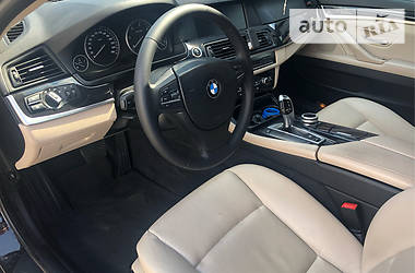 Седан BMW 5 Series 2010 в Ужгороде