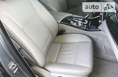 Седан BMW 5 Series 2012 в 