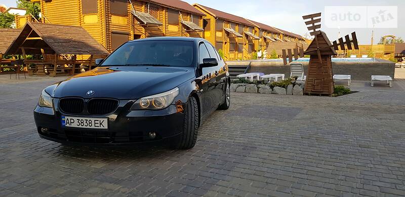 Седан BMW 5 Series 2003 в Мелитополе