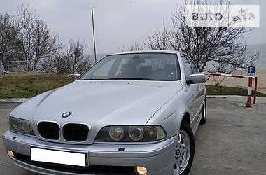 Седан BMW 5 Series 2001 в Черноморске