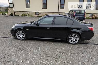 Седан BMW 5 Series 2004 в Львове