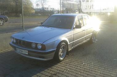 Седан BMW 5 Series 1989 в Долине