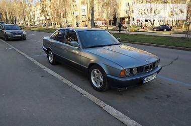 Седан BMW 5 Series 1988 в Виннице