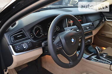 Седан BMW 5 Series 2012 в 
