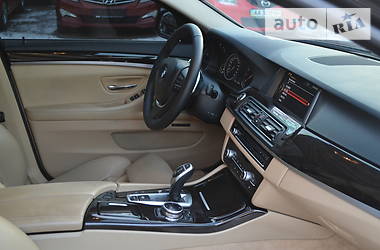 Седан BMW 5 Series 2012 в 