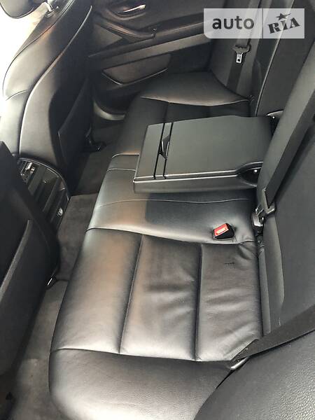 Седан BMW 5 Series 2011 в Самборі