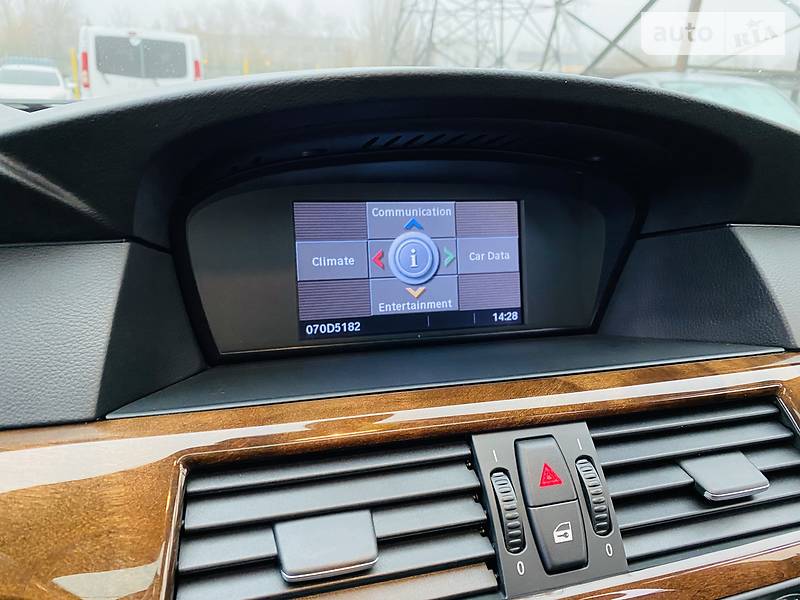 Седан BMW 5 Series 2009 в Харкові