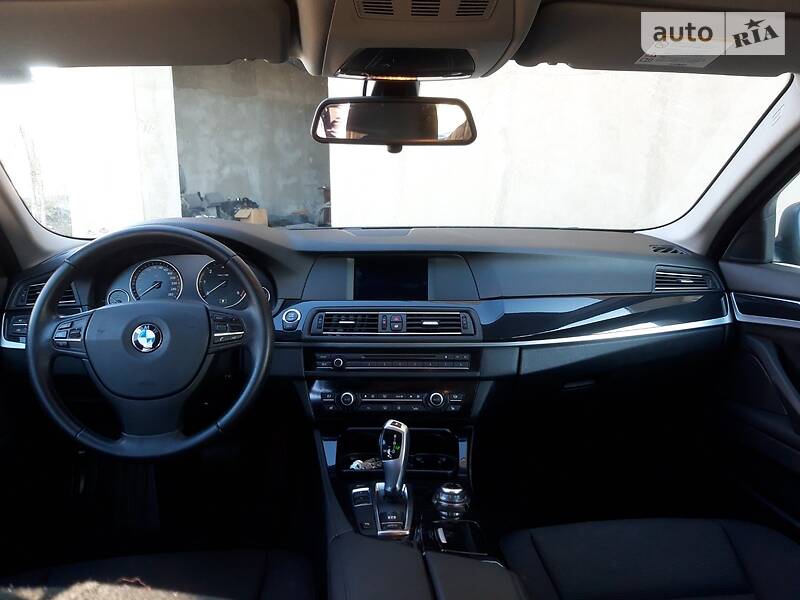 Универсал BMW 5 Series 2012 в Берегово