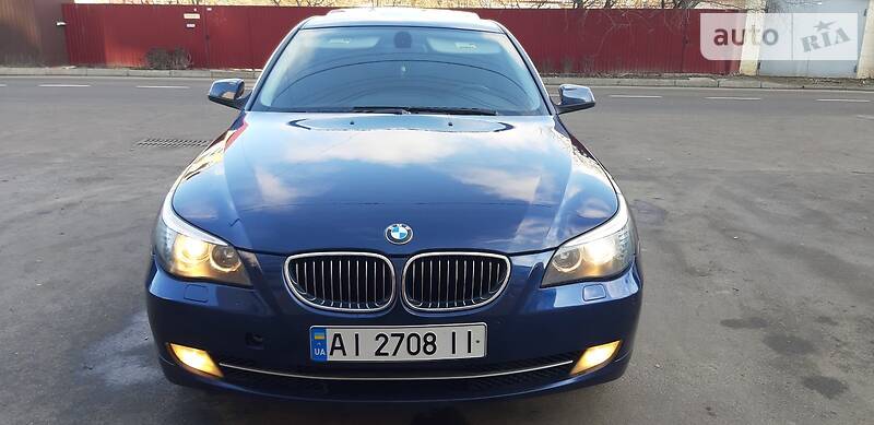 Седан BMW 5 Series 2009 в Вишневому фото 3 Седан BMW 5 Series 2009 в Вишневому