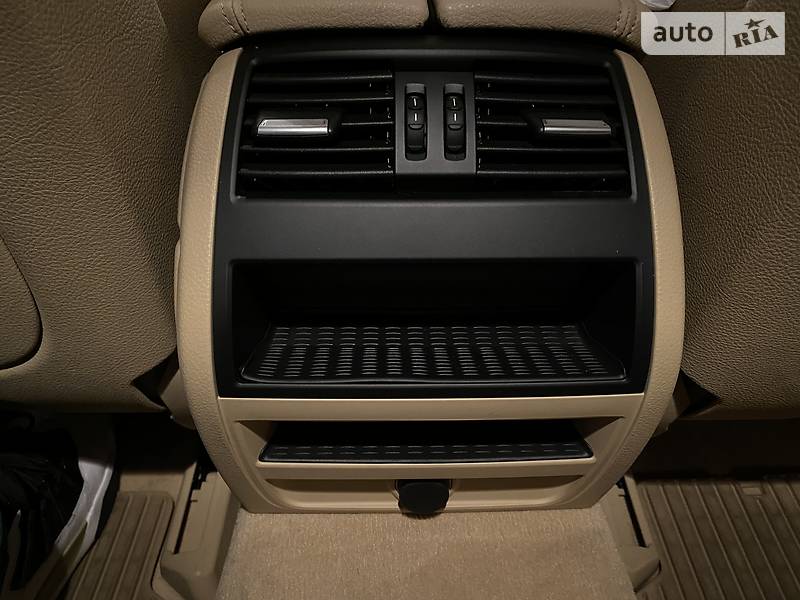 Седан BMW 5 Series 2016 в Києві фото 39 Седан BMW 5 Series 2016 в Києві