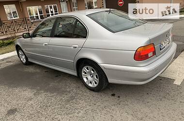 Седан BMW 5 Series 2001 в 