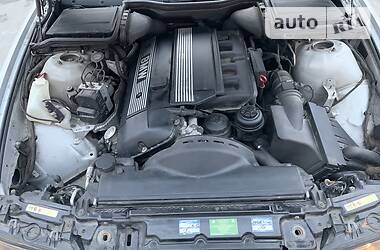 Седан BMW 5 Series 2001 в 