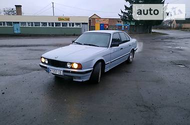 Седан BMW 5 Series 1989 в Ровно