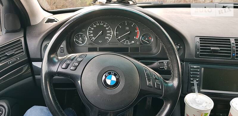 Седан BMW 5 Series 2002 в Мостиській