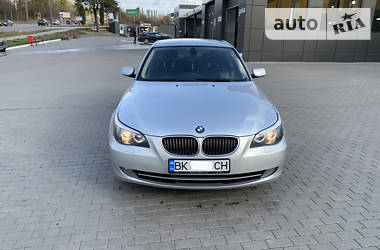 Седан BMW 5 Series 2009 в 