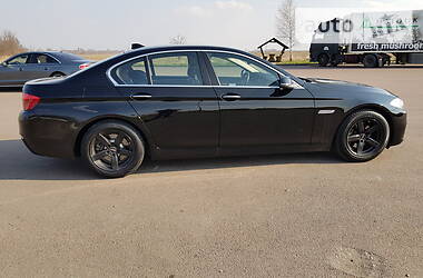 Седан BMW 5 Series 2015 в 