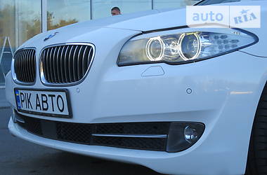 Універсал BMW 5 Series 2011 в 