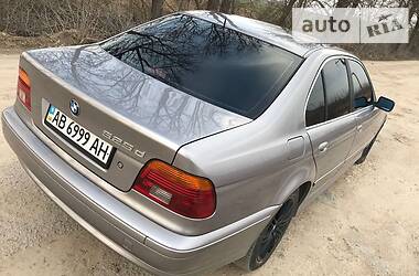 Седан BMW 5 Series 2000 в 