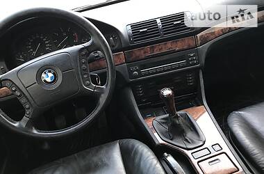 Седан BMW 5 Series 2000 в 