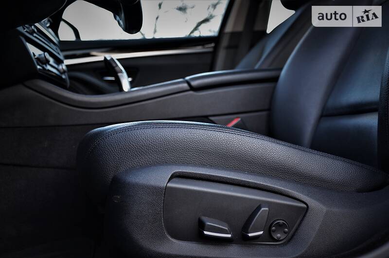 Седан BMW 5 Series 2014 в Києві фото 16 Седан BMW 5 Series 2014 в Києві