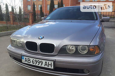 Седан BMW 5 Series 2000 в 