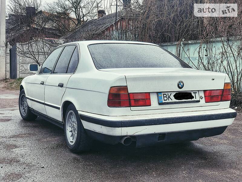 Седан BMW 5 Series 1991 в Рівному