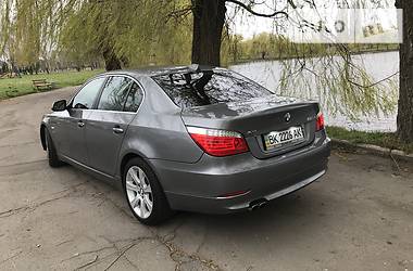 Седан BMW 5 Series 2009 в 