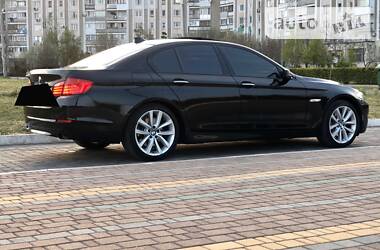 Седан BMW 5 Series 2012 в 