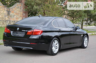 Седан BMW 5 Series 2012 в 