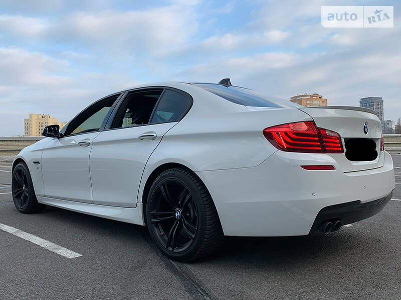 Седан BMW 5 Series 2016 в Дніпрі