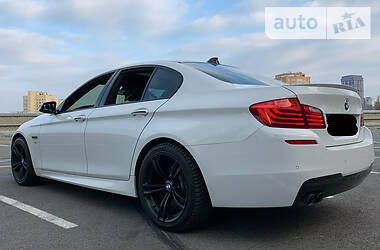 Седан BMW 5 Series 2016 в 