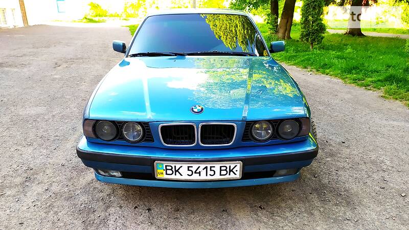 Седан BMW 5 Series 1994 в Дубні