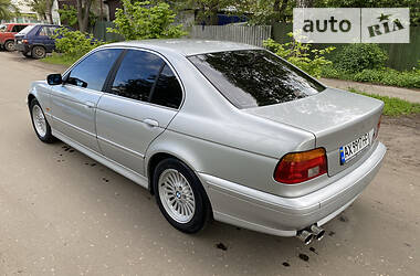 Седан BMW 5 Series 2000 в Первомайске